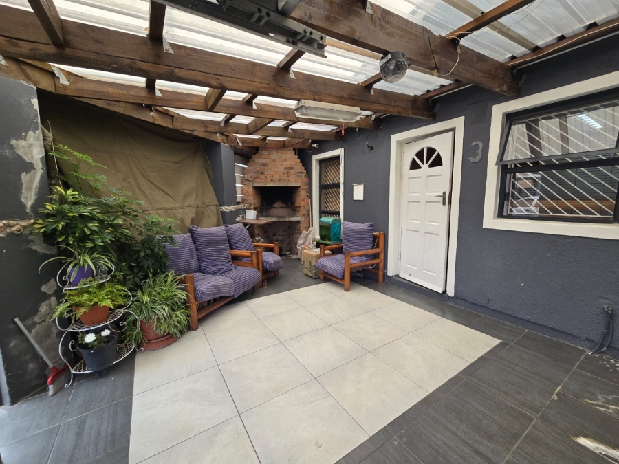 4 Bedroom Property for Sale in Portlands Western Cape
